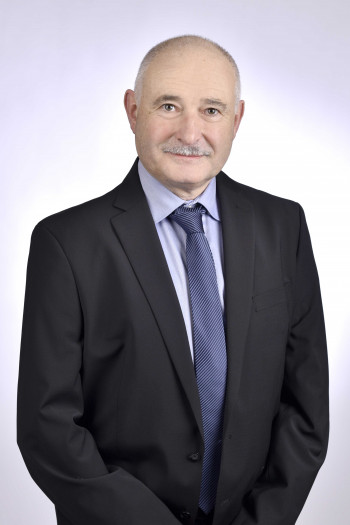  Jrgen Bayer